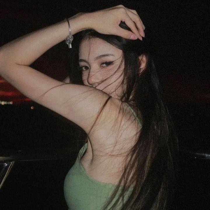 轰天俏娇娃